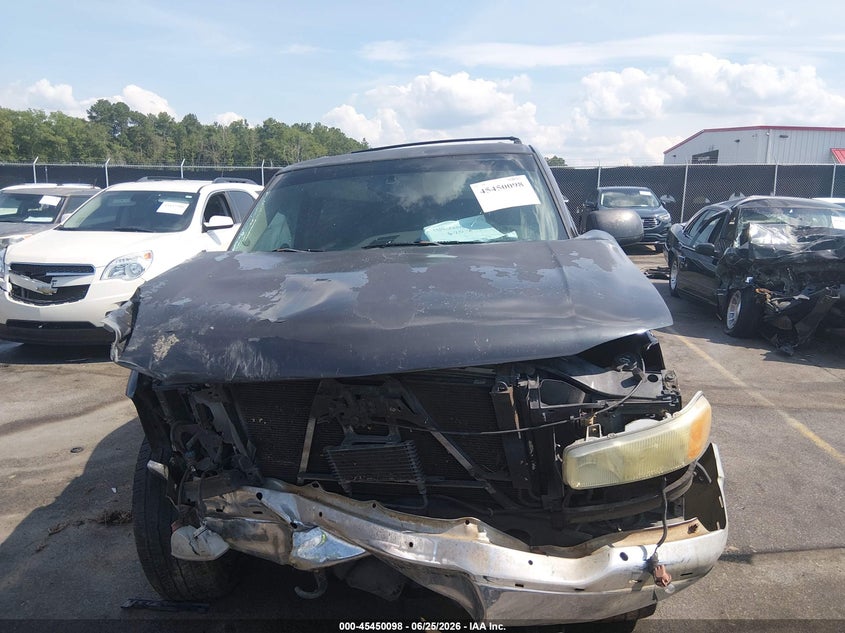 2004 GMC YUKON auction photo 6