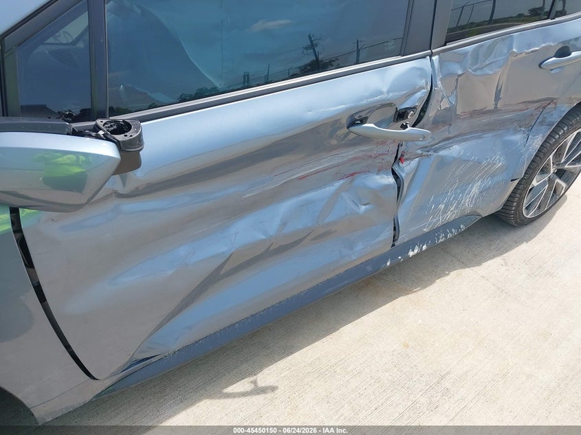 2020 TOYOTA COROLLA auction photo 6