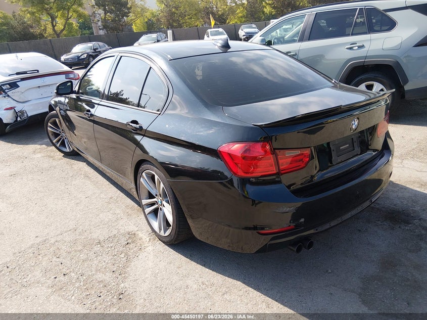 Vin: wba3a5g52cnp17514, lot: 45948310, bmw 328i 20123