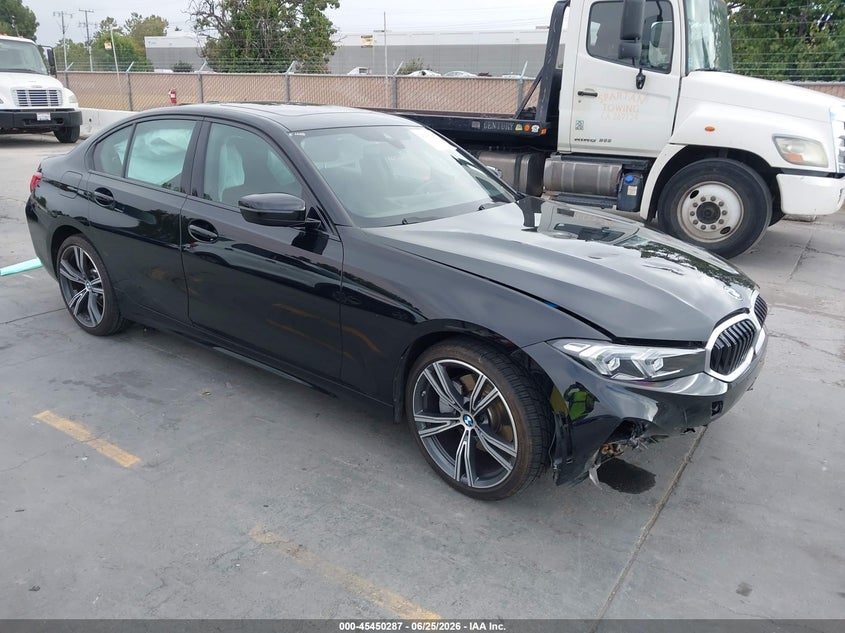 Vin: 3mw69ff01p8d63494, lot: 45948400, bmw 330i 2023 img_1