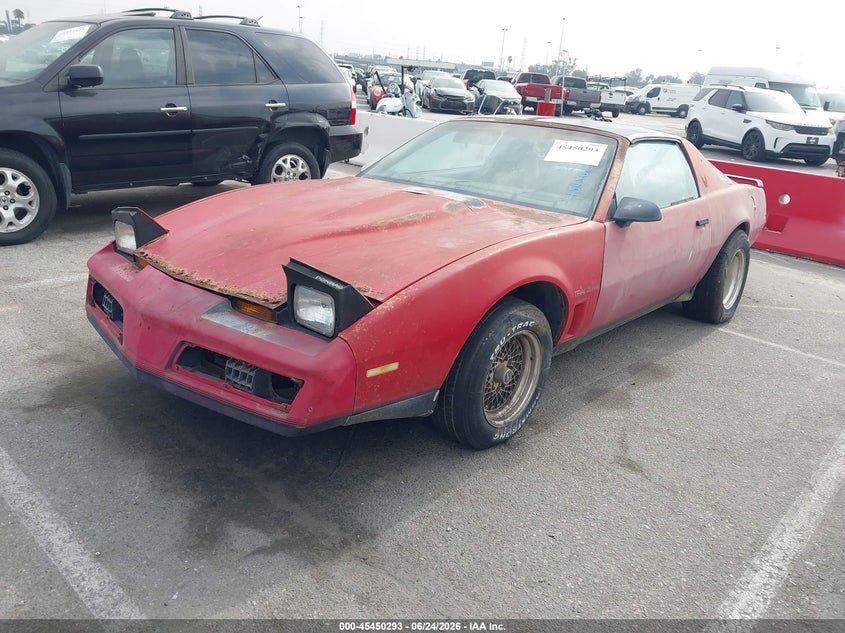 1982 PONTIAC FIREBIRD auction photo 2