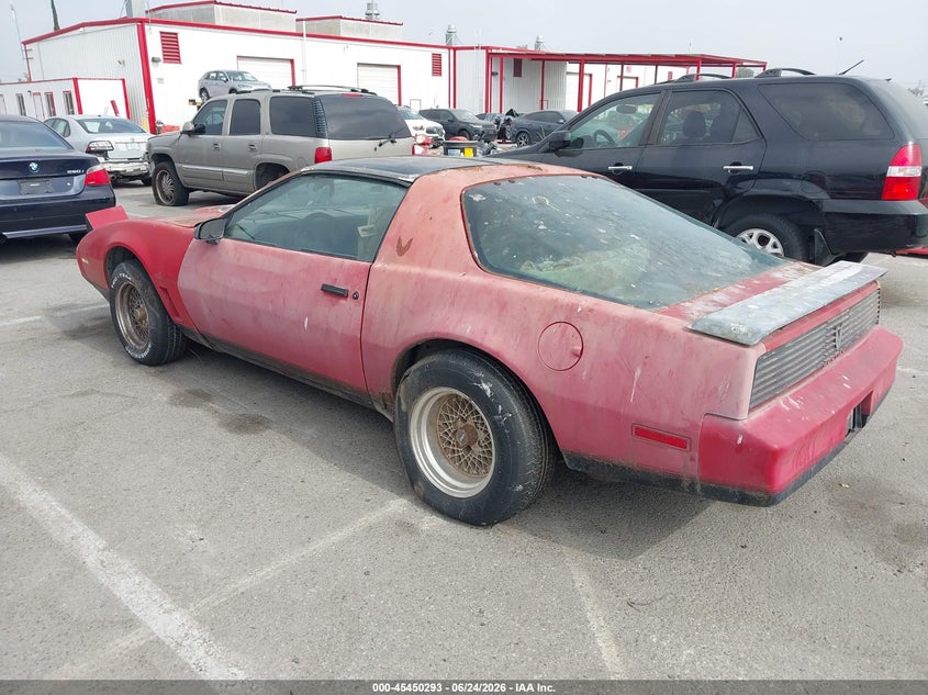 1982 PONTIAC FIREBIRD auction photo 3