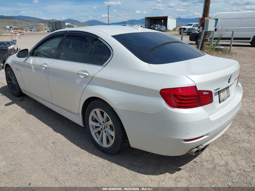 2015 BMW 528I auction photo 3
