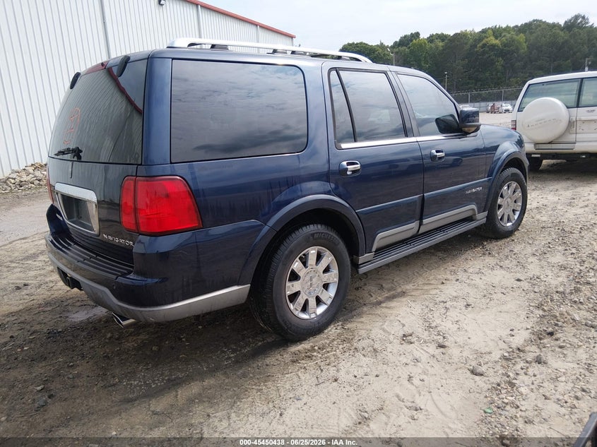 2004 LINCOLN NAVIGATOR auction photo 4