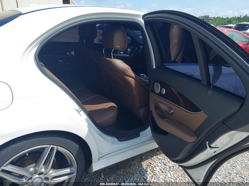 2017 MERCEDES-BENZ E 300 4MATIC · Фото 8