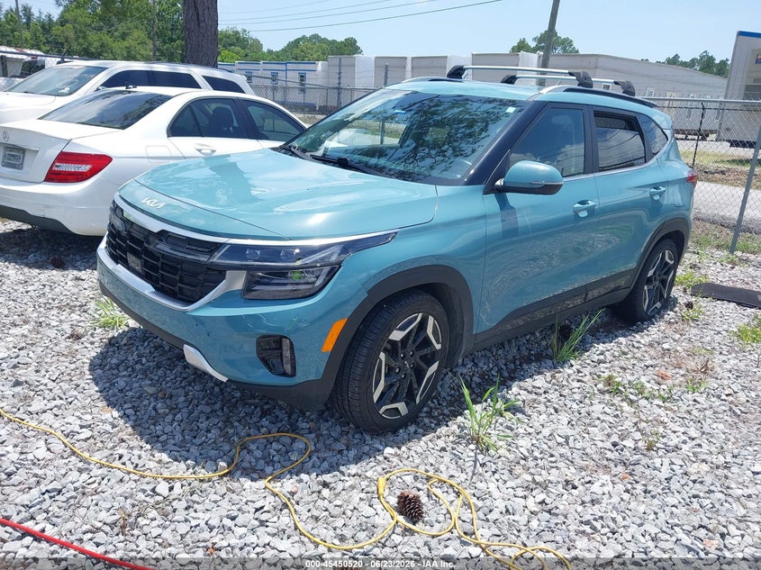 2024 KIA SELTOS auction photo 2