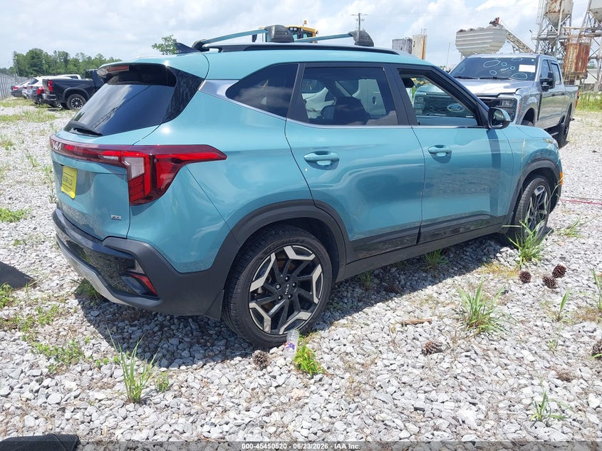 2024 KIA SELTOS auction photo 4