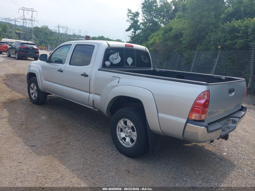 2006 TOYOTA TACOMA auction photo 3