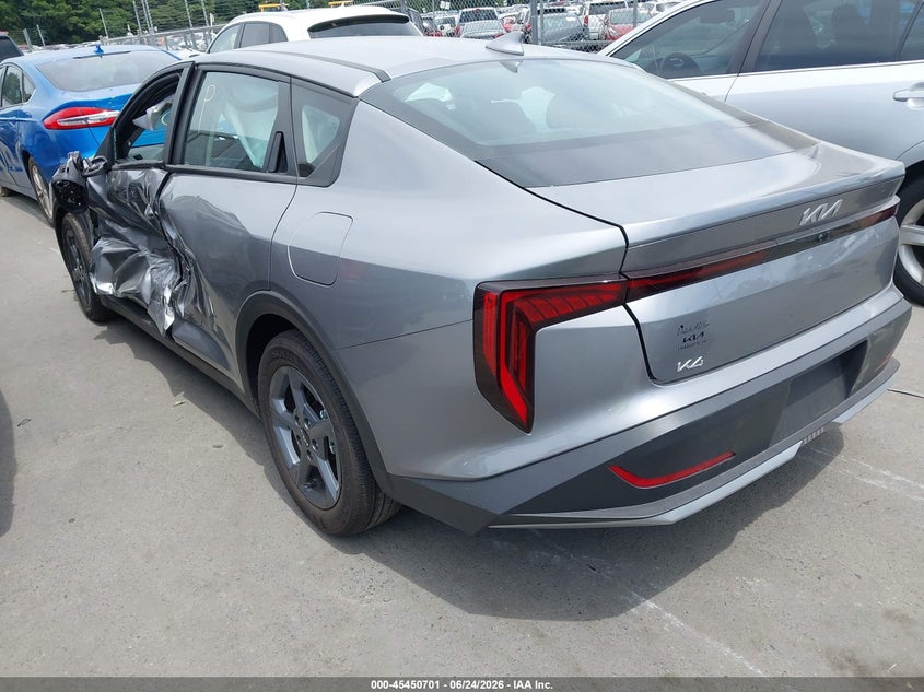 Vin: 3kpft4de3te289983, lot: 45948814, kia k4 lxs 20263