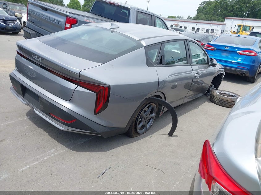 Vin: 3kpft4de3te289983, lot: 45948814, kia k4 lxs 20264