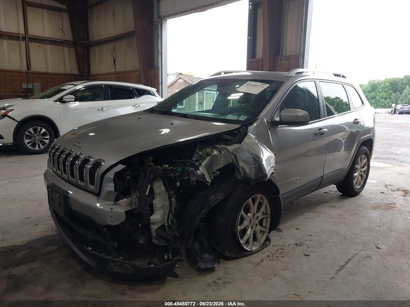 2016 JEEP CHEROKEE auction photo 2