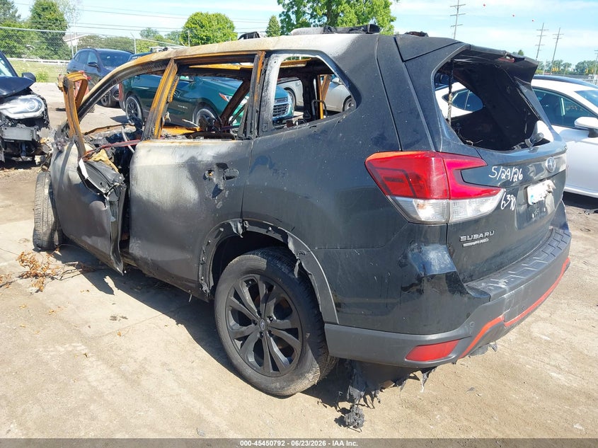 Vin: jf2skarcxlh566390, lot: 45948905, subaru forester sport 20203