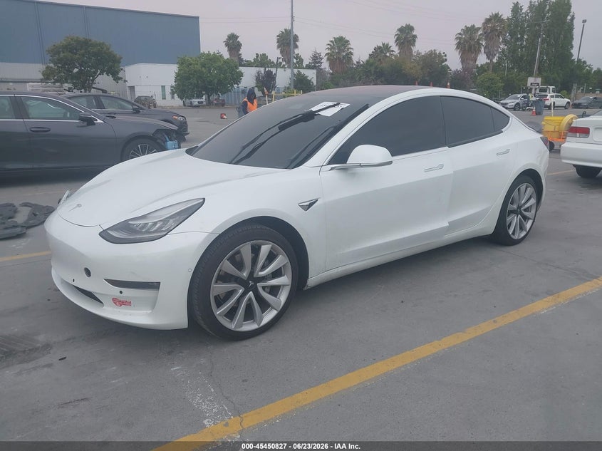 2018 Tesla Model 3 5YJ3E1EA4JF164585 photo 1