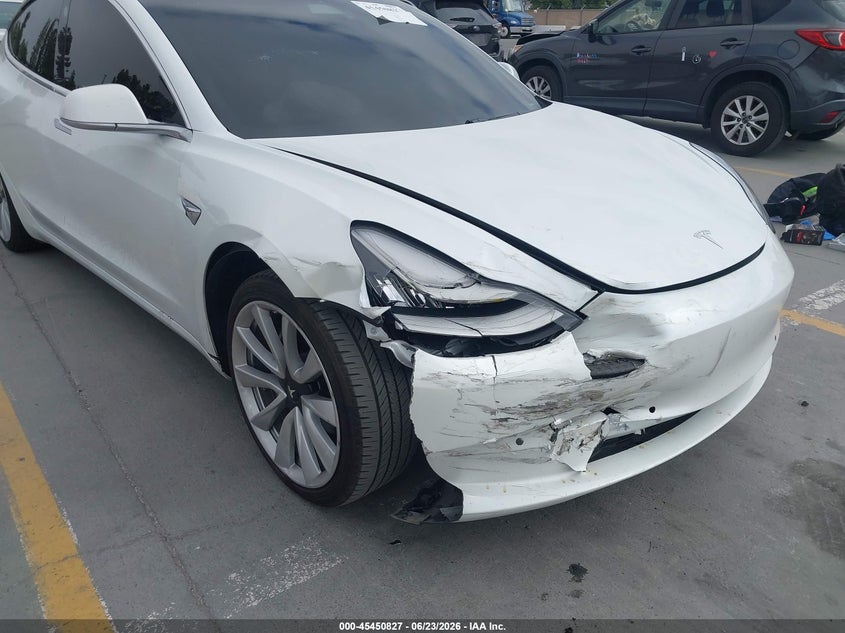AtlanticExpress - Tesla Model 3