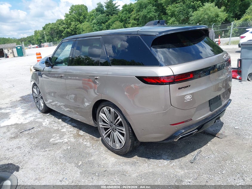 2023 LAND ROVER RANGE ROVER SPORT auction photo 3