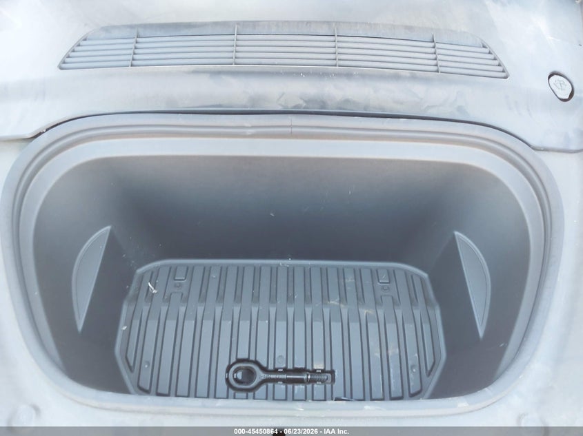 AtlanticExpress - Tesla Model Y