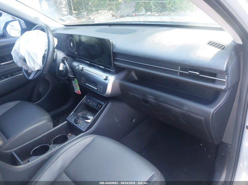 2024 HYUNDAI KONA auction photo 5