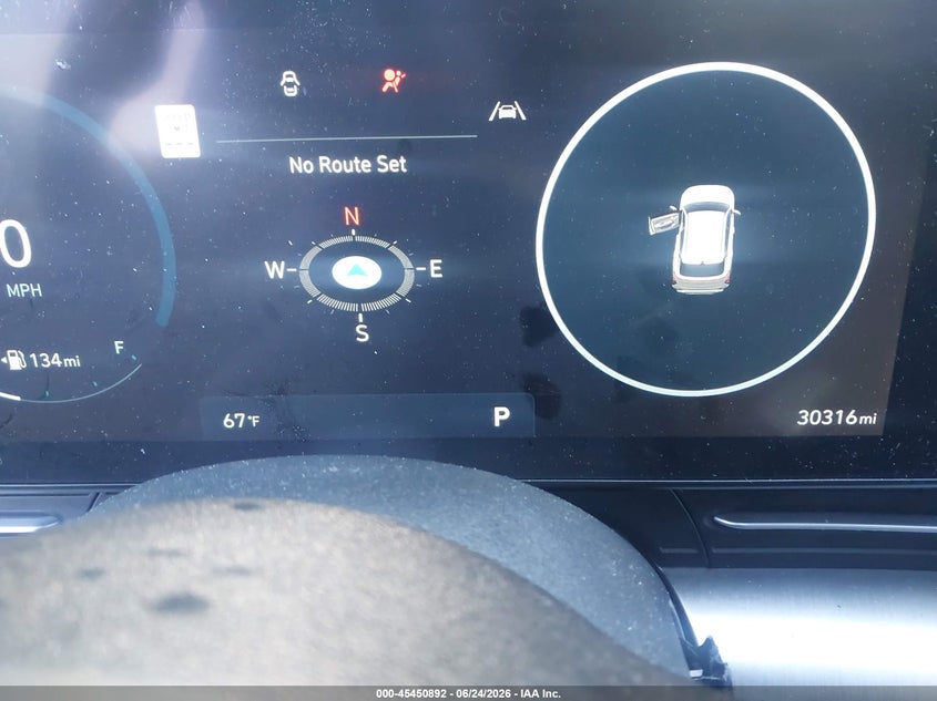 2024 HYUNDAI KONA auction photo 7