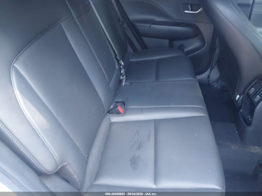 2024 HYUNDAI KONA auction photo 8