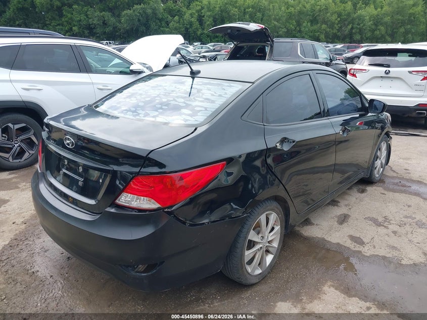 2013 HYUNDAI ACCENT auction photo 4