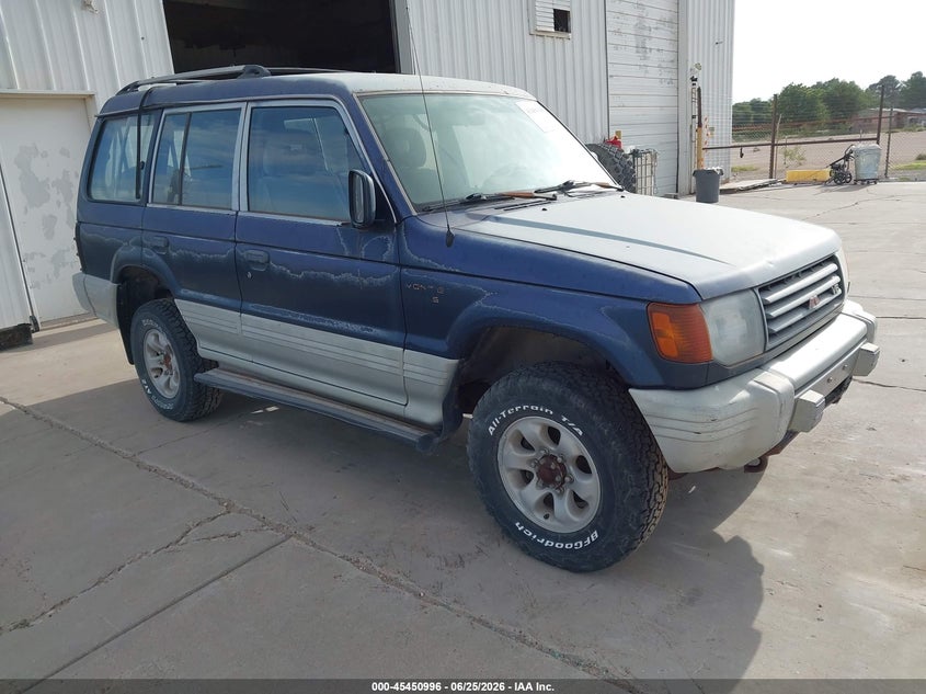1995 MITSUBISHI MONTERO auction photo 1