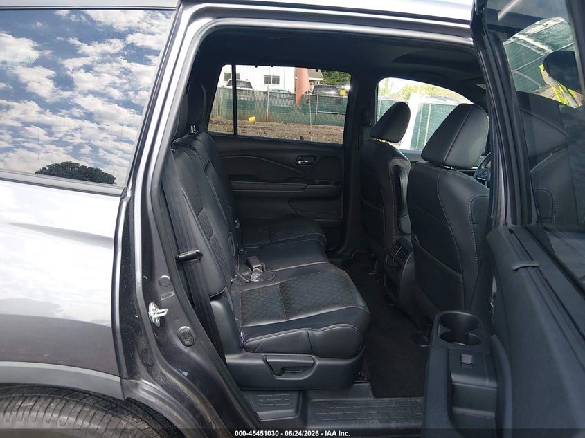 2020 HONDA PASSPORT auction photo 8