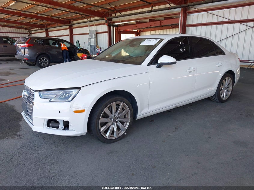 2017 Audi A4, Обычный износ, IAAI, VIN WAUGNAF47HN005417 — фото 2