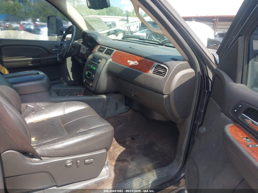2009 GMC SIERRA 2500HD auction photo 5