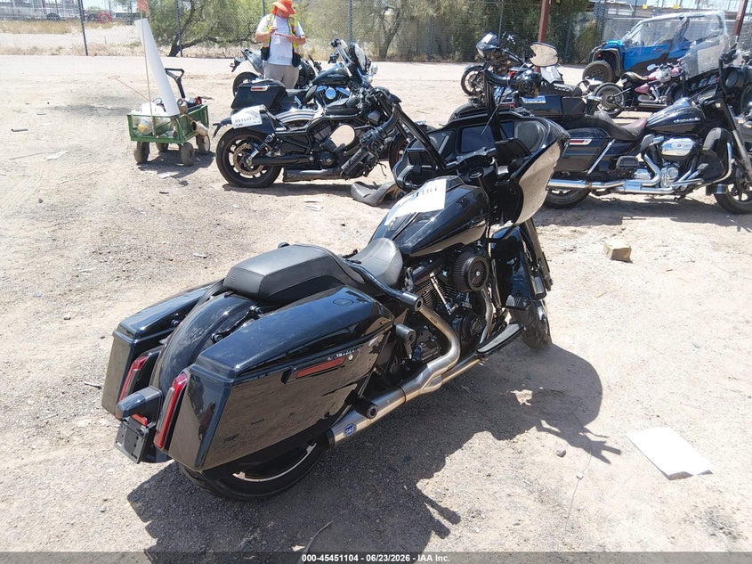 2024 HARLEY-DAVIDSON ROAD GLIDE SPORT_BIKE 2