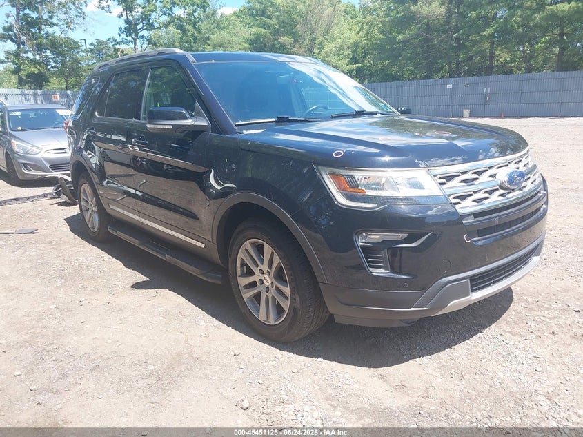 Vin: 1fm5k8d80jgb16608, lot: 45949238, ford explorer xlt 2018 img_1