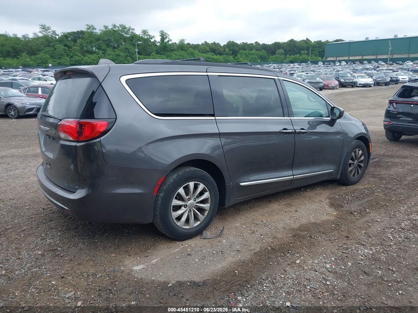 Vin: 2c4rc1bg5hr569460, lot: 45949323, chrysler pacifica touring-l 20174
