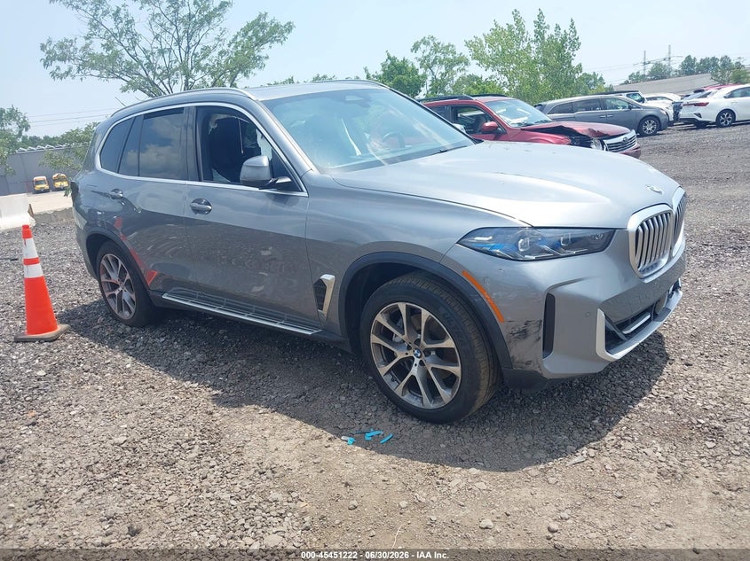 2024 BMW X5  (VIN: 5UX13EU05R9U57011)