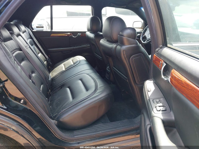 2000 Cadillac Deville Standard VIN: 1G6KD54Y0YU174801 Lot: 45451254