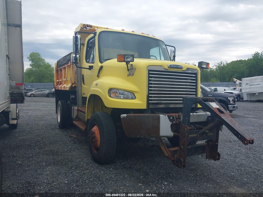 2011 OTHER FREIGHTLINER M2 106 HEAVY DUTY TRUCK N/A