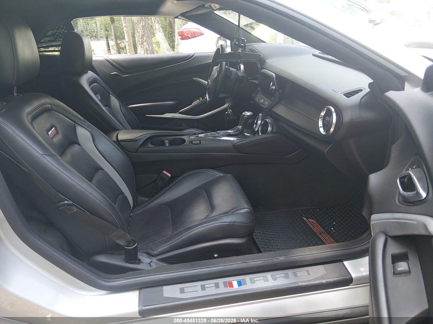 2019 CHEVROLET CAMARO auction photo 5