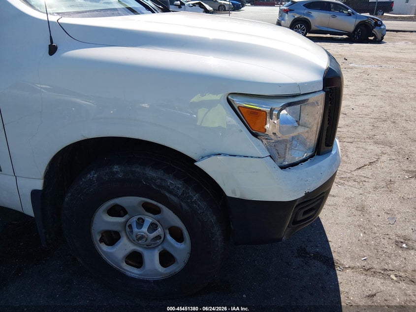 2018 NISSAN TITAN auction photo 6