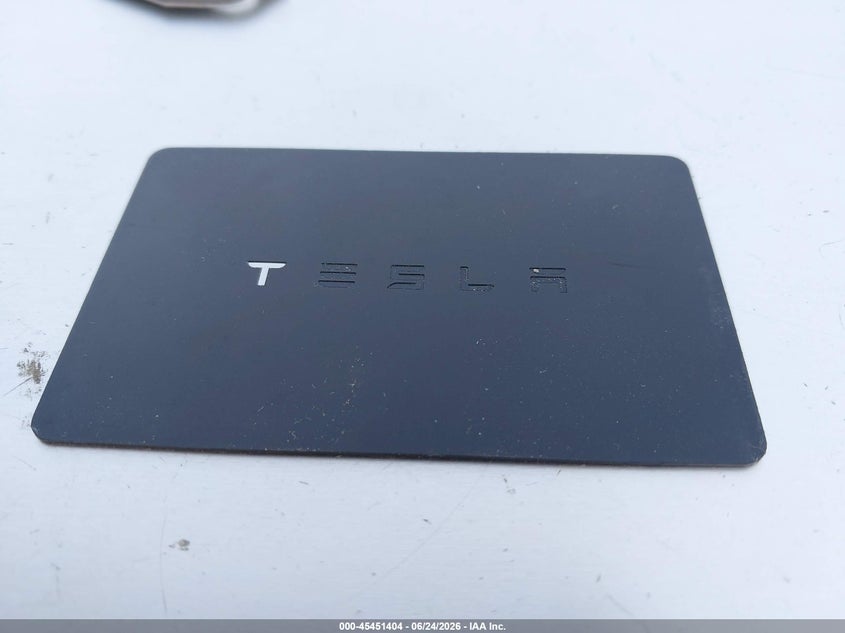 AtlanticExpress - Tesla Model 3