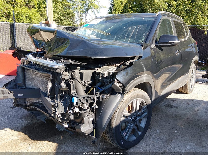 2023 Kia Seltos, Front End, IAAI, VIN KNDEU2AA8P7386195 — photo 2