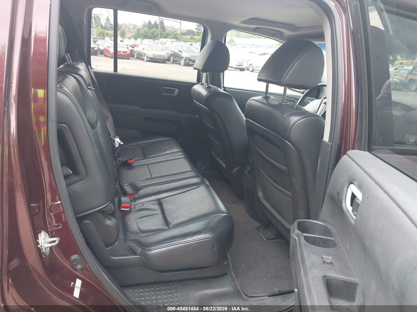 2011 HONDA PILOT auction photo 8
