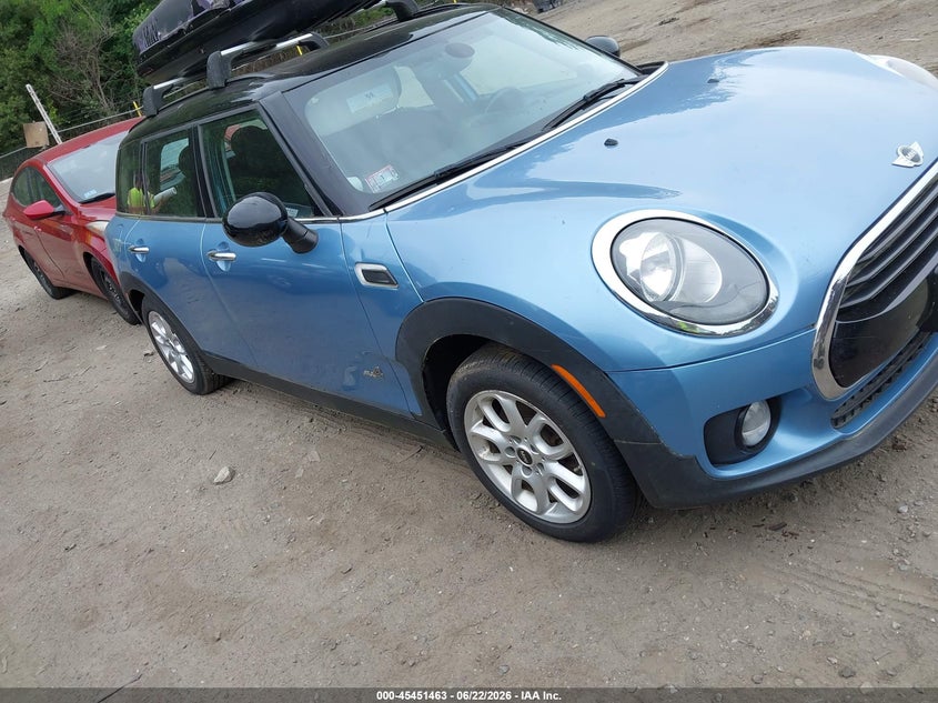 2017 MINI CLUBMAN COOPER