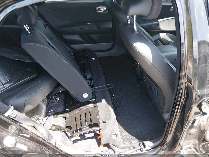 2024 HYUNDAI IONIQ 6 auction photo 8