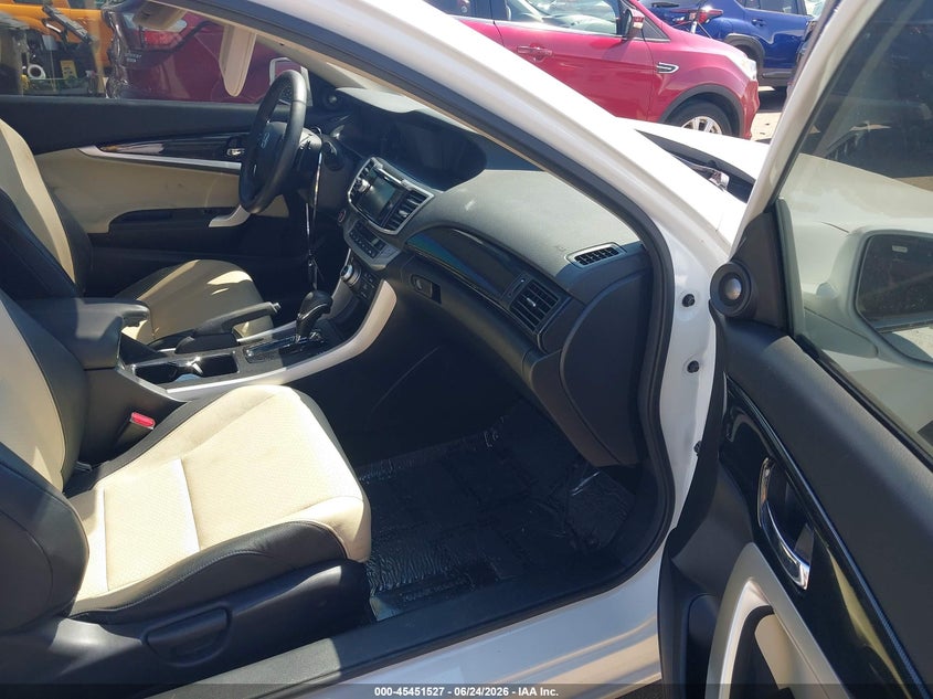 2014 HONDA ACCORD auction photo 4