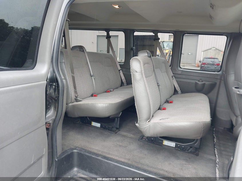 2018 CHEVROLET EXPRESS 3500 LT — Фото 8