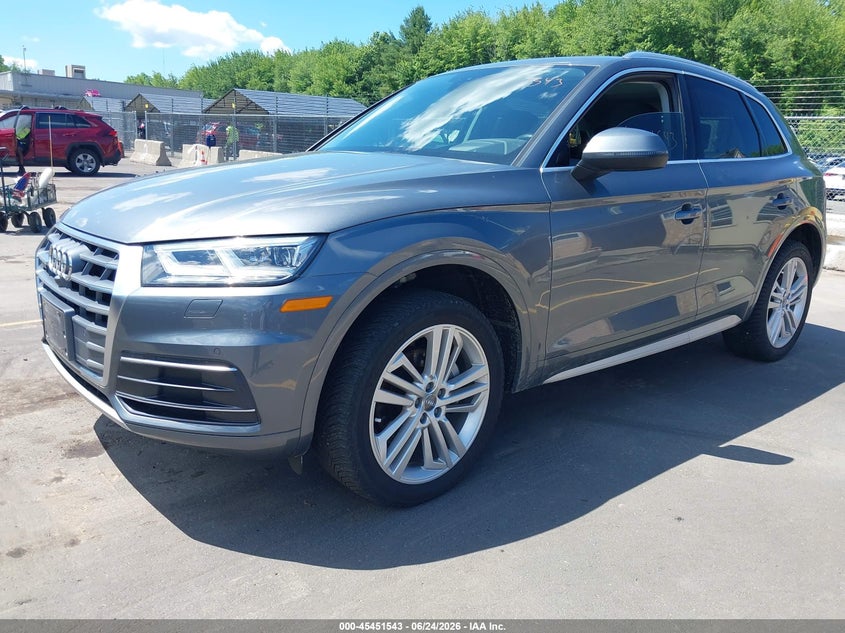 Vin: wa1cnafy1j2016841, lot: 45949656, audi q5 2.0t premium/2.0t tech premium 20182