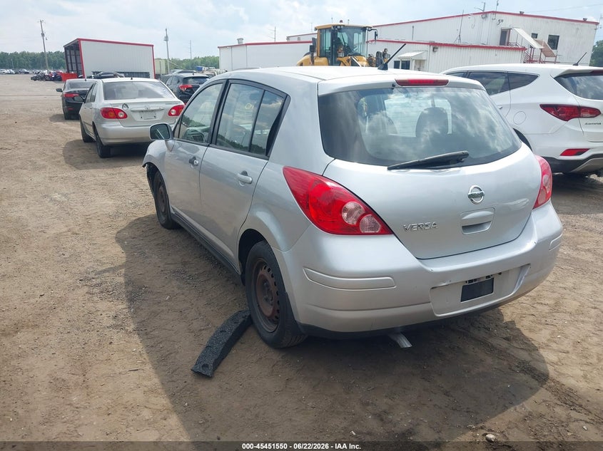 Vin: 3n1bc1cp9bl399675, lot: 45949663, nissan versa 1.8s 20113