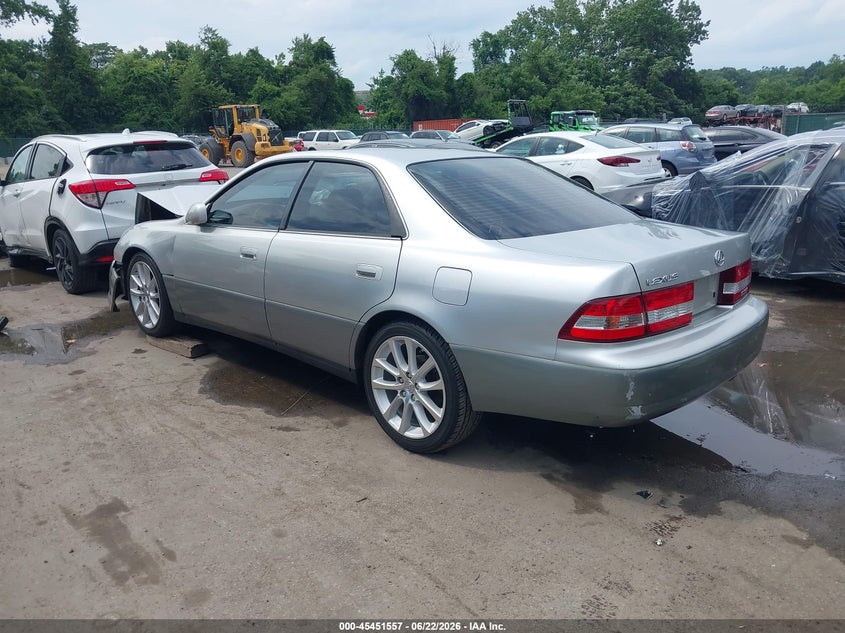2000 LEXUS ES 300 auction photo 3