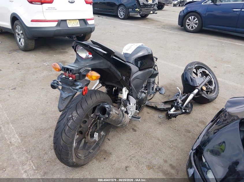 2015 HONDA CBR500 auction photo 4