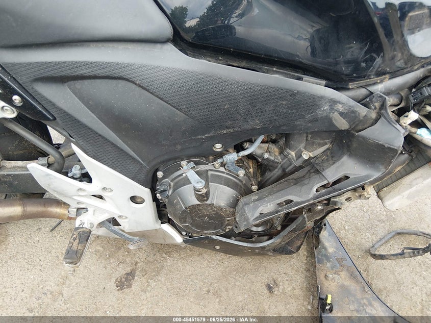 2015 HONDA CBR500 auction photo 8