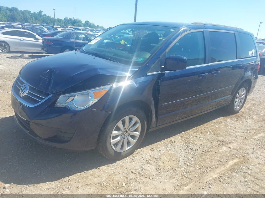 2014 VOLKSWAGEN ROUTAN VAN 3.6L V-6 DOHC, VVT, 283HP