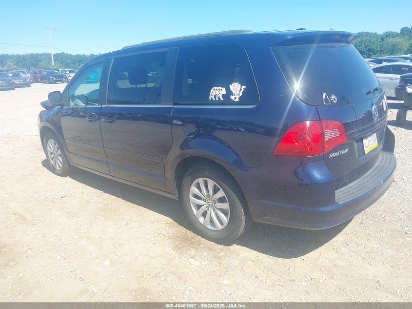 2014 VOLKSWAGEN ROUTAN VAN 3.6L V-6 DOHC, VVT, 283HP